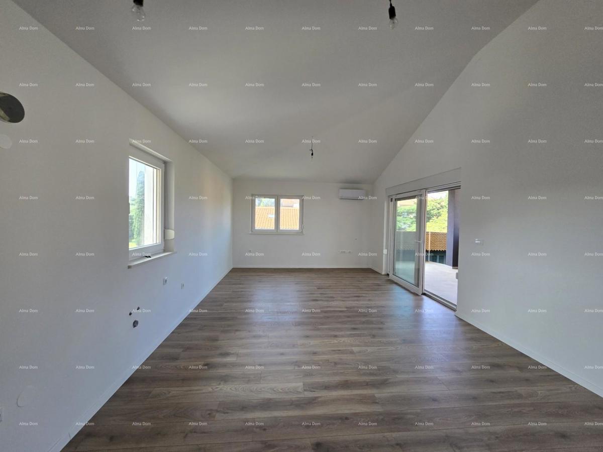 Prostran stan v Fažani, blizu centra in morja, popoln za življenje ali počitnice!