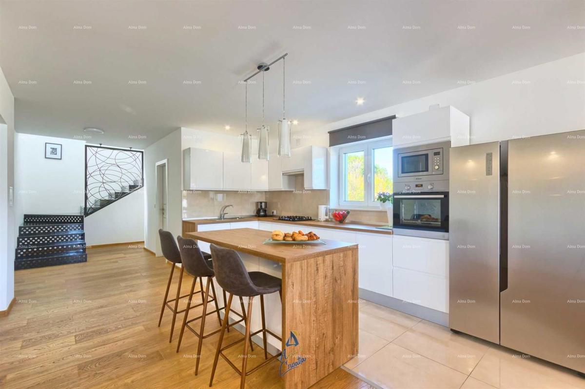 Fažana! Čudovita vila s bazenom.