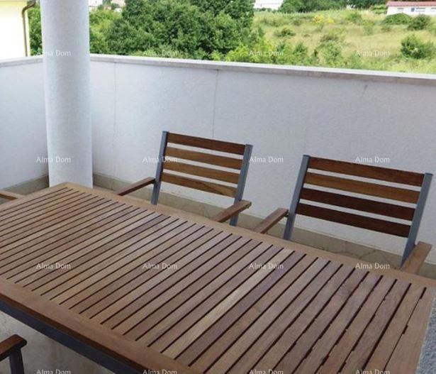 The translated title in Slovenian would be: