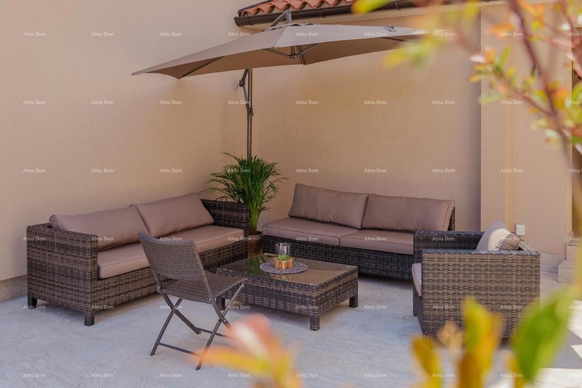 Novo! Čudovita vila v bližini Pule.Štinjan.