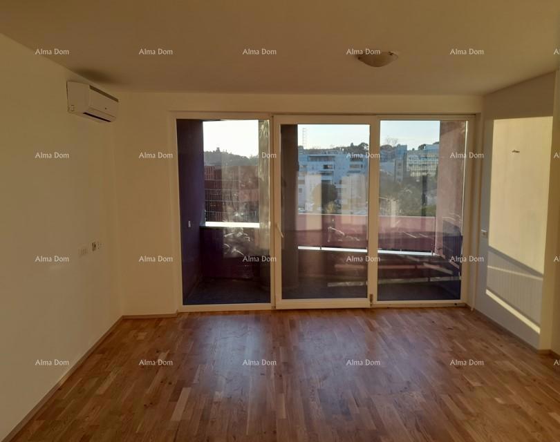 REZERVIRANO!!! Prodaja - stan s garažnim mestom na odlični lokaciji, Pula!