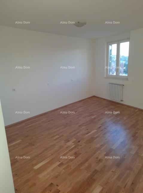 REZERVIRANO!!! Prodaja - stan s garažnim mestom na odlični lokaciji, Pula!