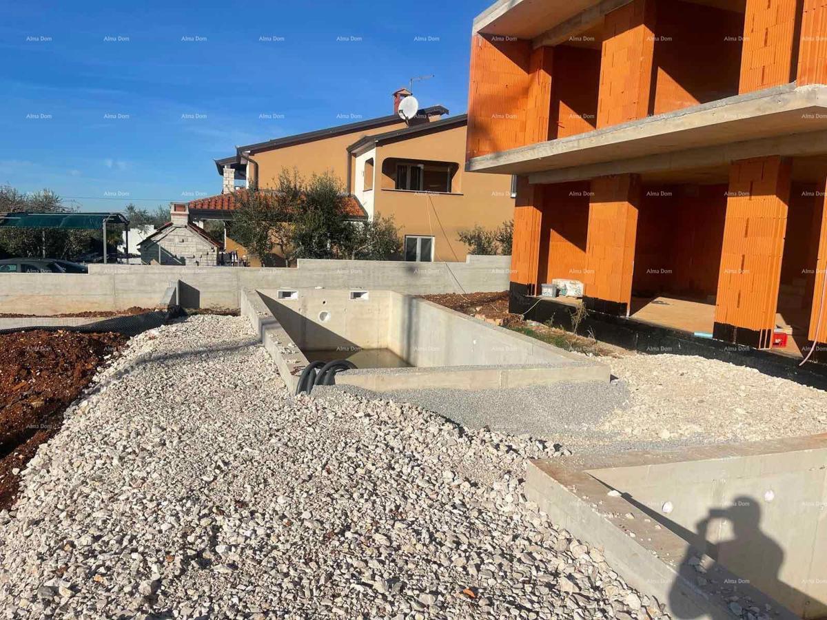 Poreč, Žbandaj, Dvoetažni stan 89 m² v novogradnji