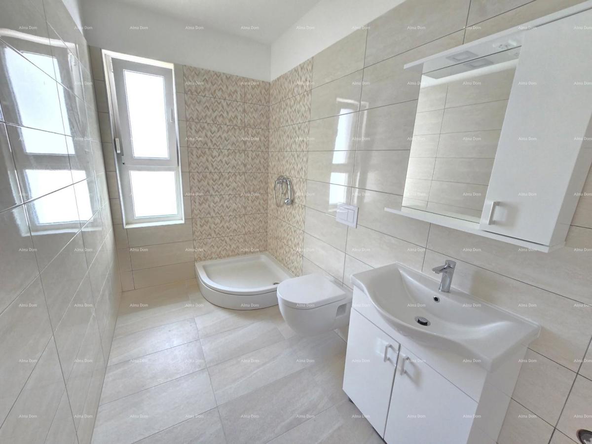 Prostran stan v Fažani, blizu centra in morja, popoln za življenje ali počitnice!