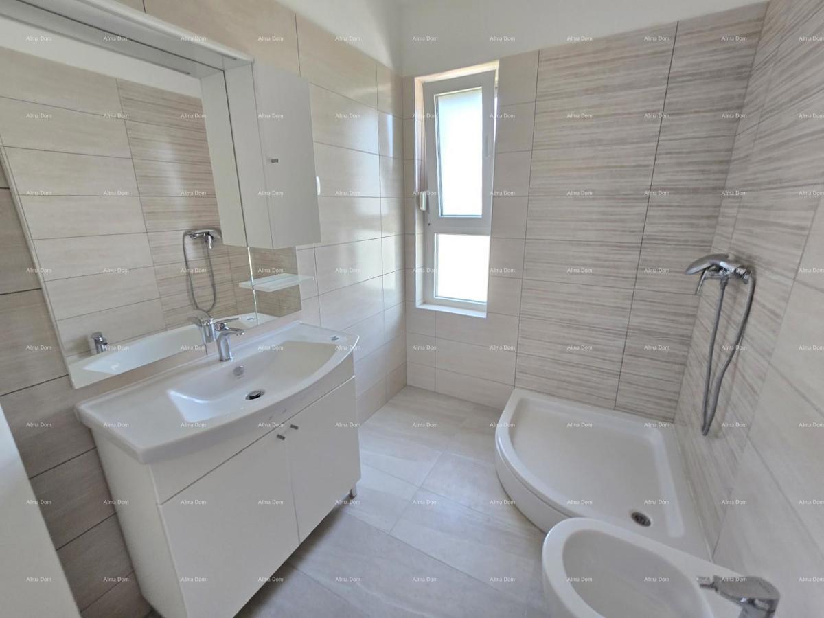 Prostran stan v Fažani, blizu centra in morja, popoln za življenje ali počitnice!