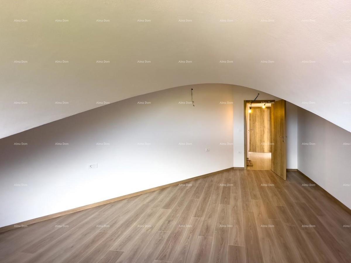 Prodamo stanovanje s čudovitim pogledom na morje! Premantura!