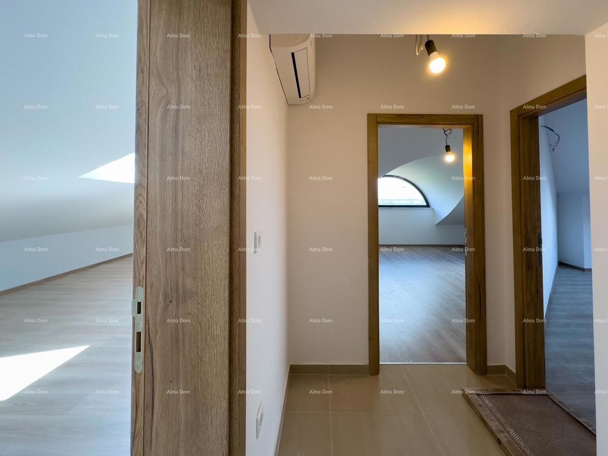 Prodamo stanovanje s čudovitim pogledom na morje! Premantura!