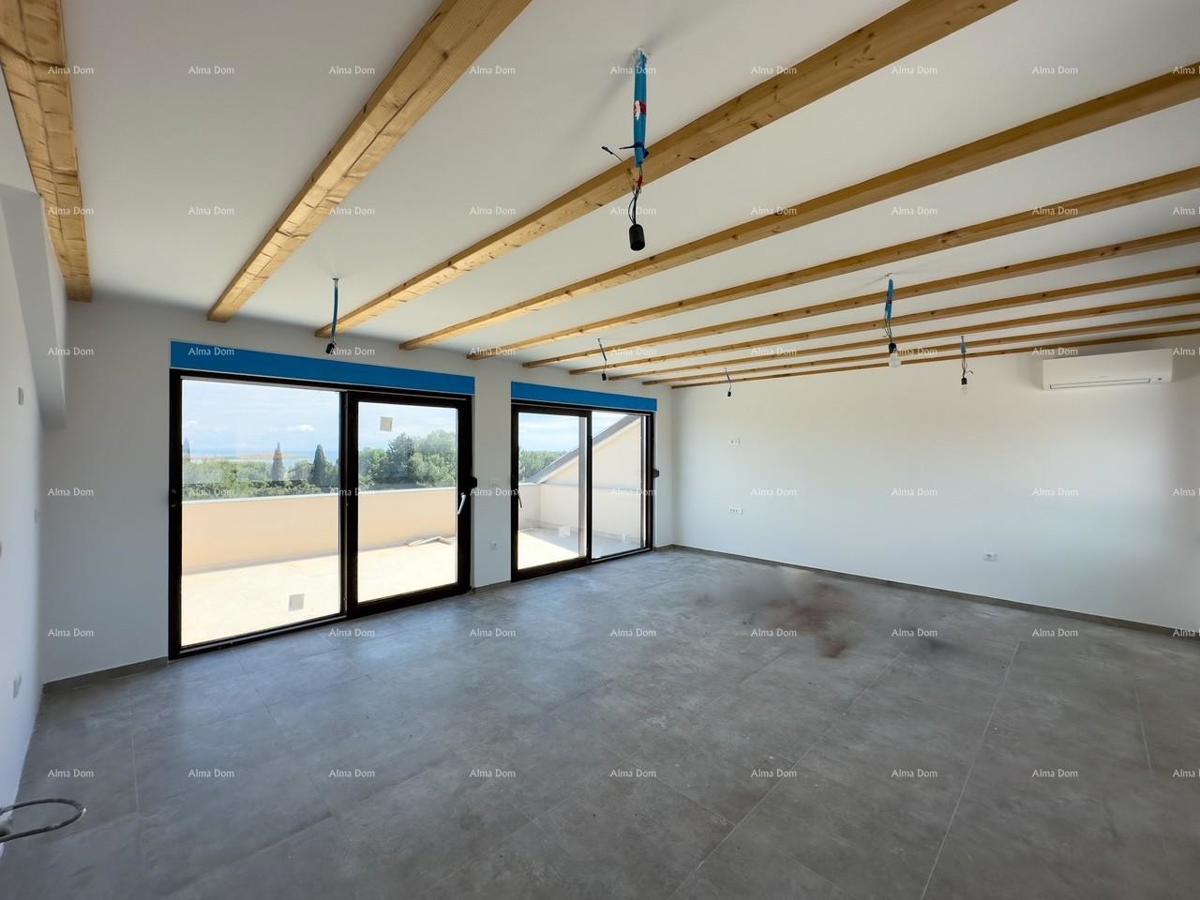 Prodamo stanovanje s čudovitim pogledom na morje! Premantura!