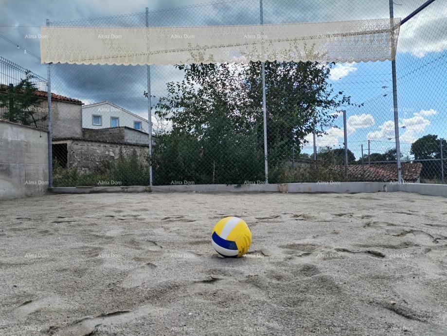 Barban– House with Pool and Sports Facilities