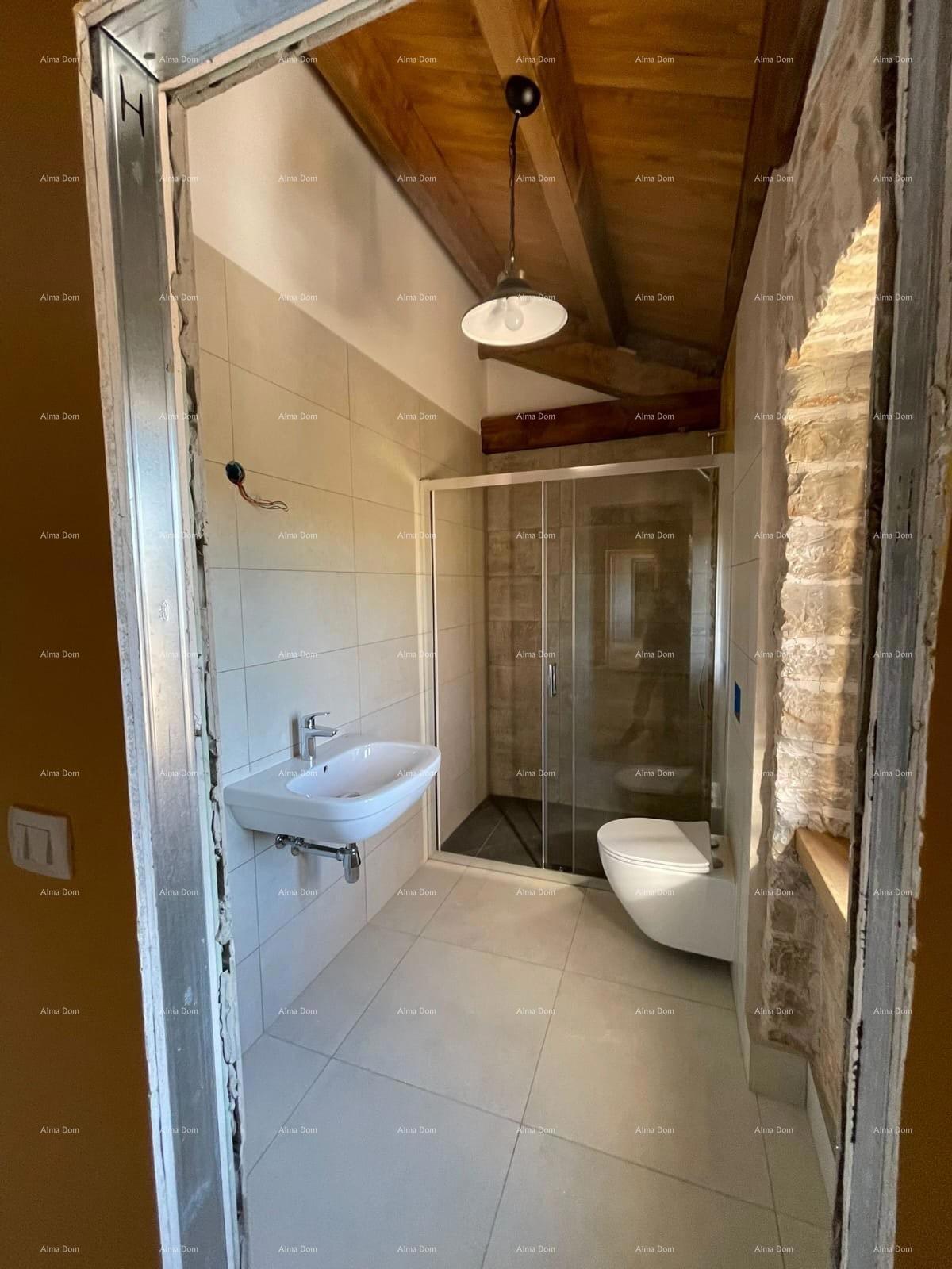 Renovirana istarska hiša s bazenom in dvoriščem – mirna lokacija, občina Barban