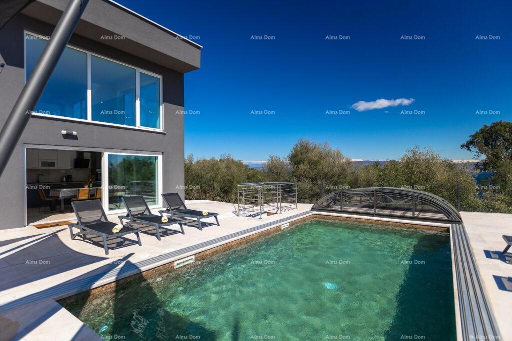 Raša, Moderna vila s ogrevanim bazenom in pogledom na morje