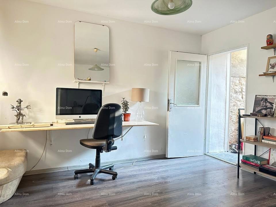 Hiša v centru Pule – 100 m od Arene