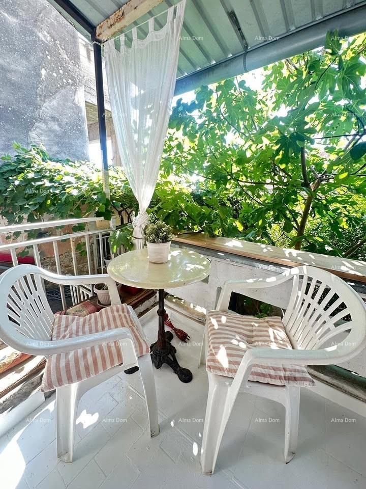 Hiša v centru Pule – 100 m od Arene