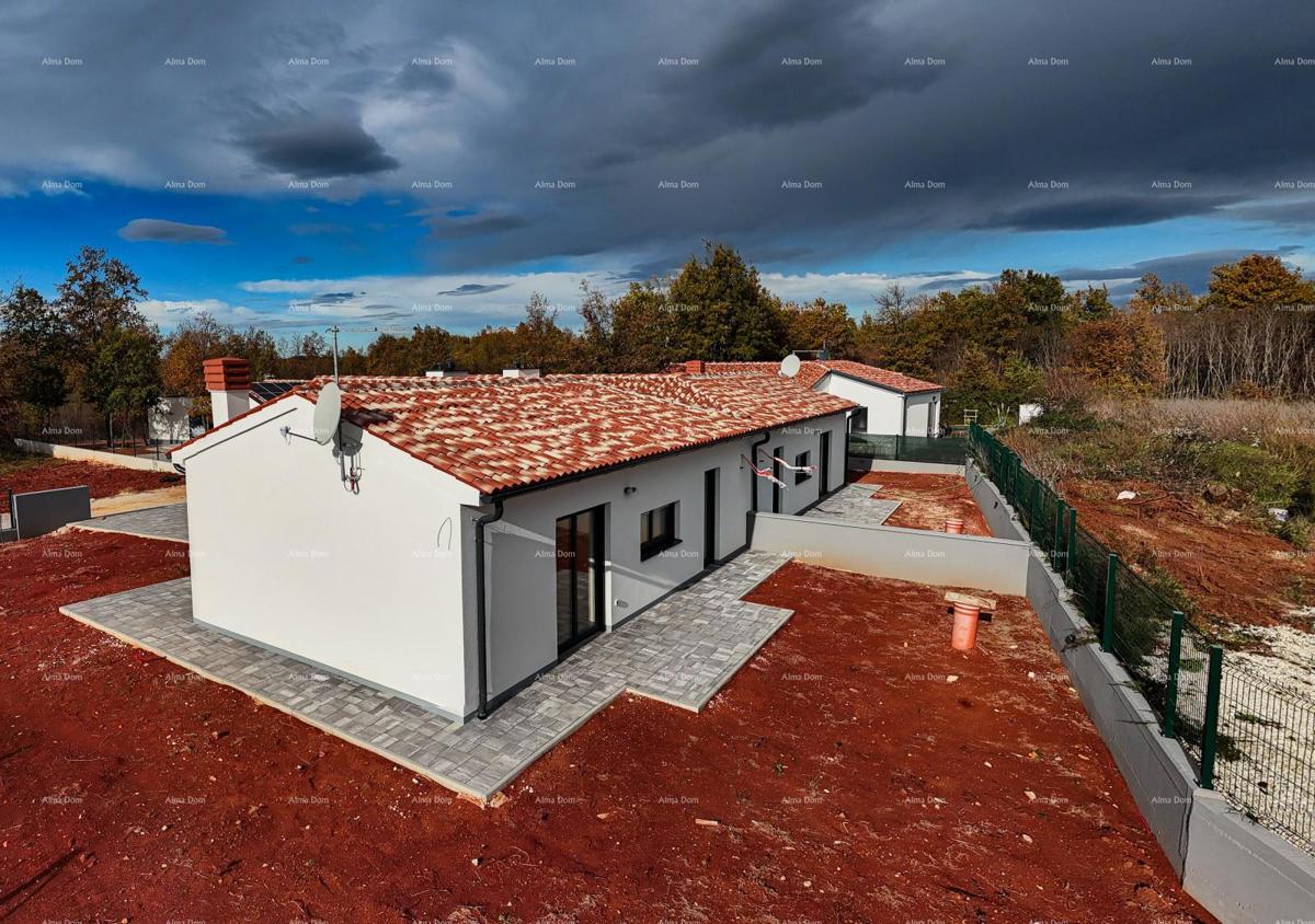 BARBAN, KOŽLJANI - Novogradnja / Dvojček, desni del. Ekološko naselje