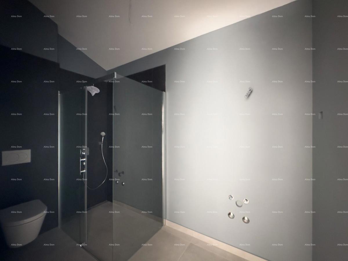 BARBAN, KOŽLJANI - Novogradnja / Dvojček, desni del. Ekološko naselje