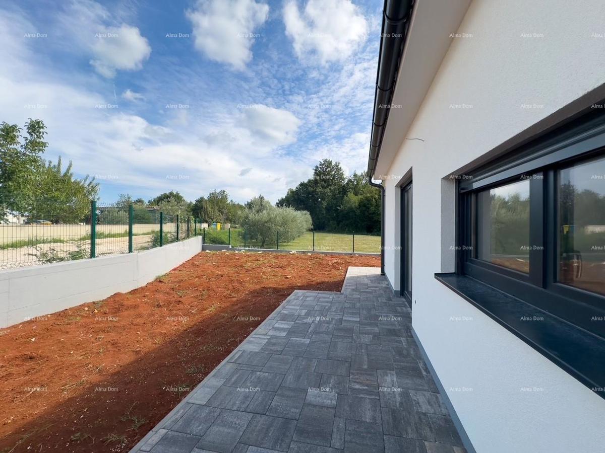 BARBAN, KOŽLJANI - Novogradnja / Dvojček, desni del. Ekološko naselje