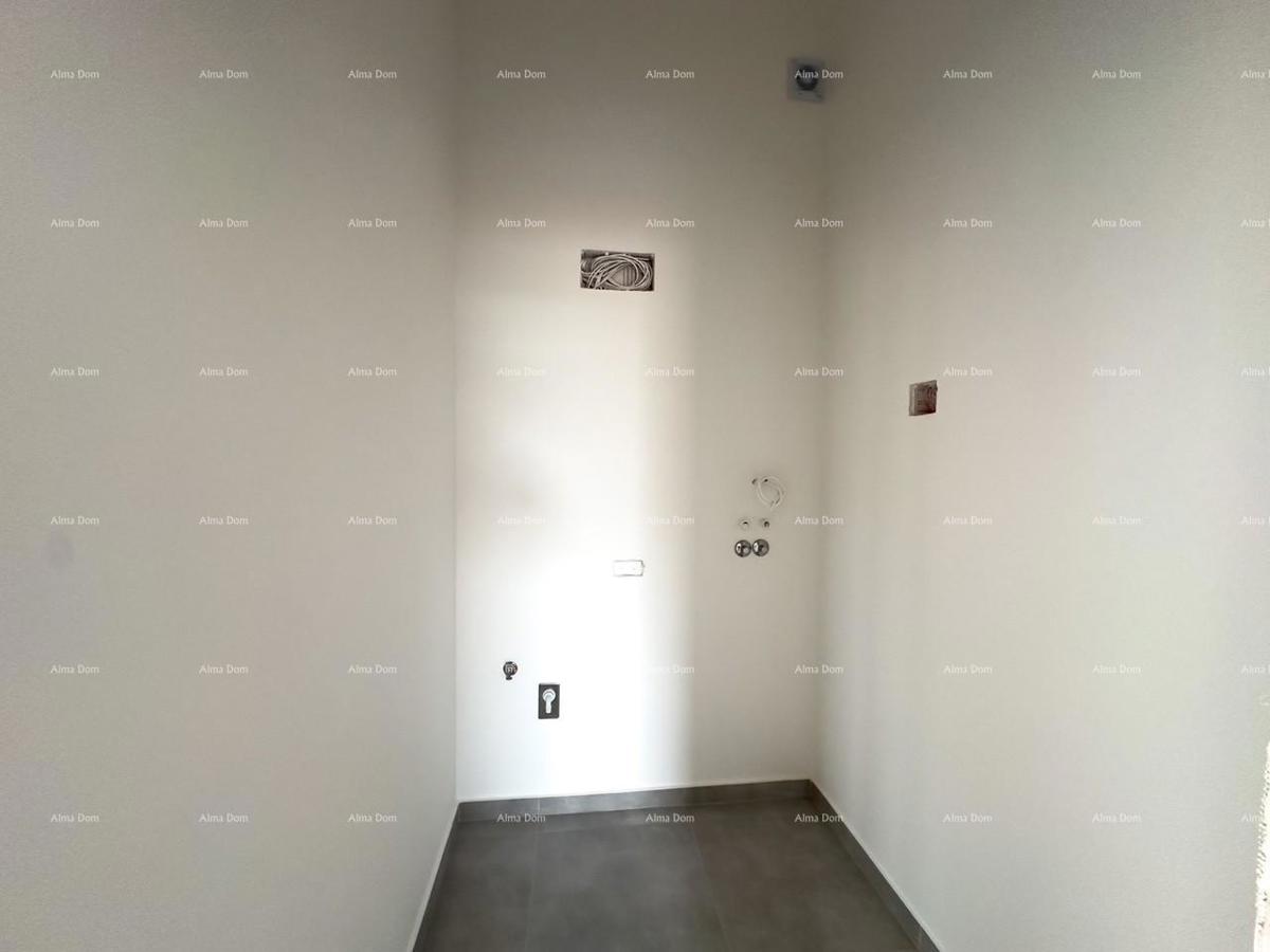 BARBAN, KOŽLJANI - Novogradnja / Dvojček, desni del. Ekološko naselje