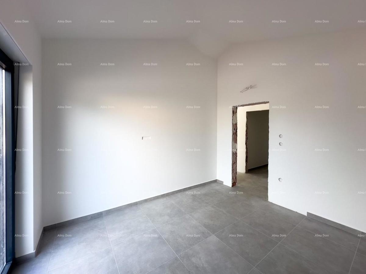 BARBAN, KOŽLJANI - Novogradnja / Dvojček, desni del. Ekološko naselje