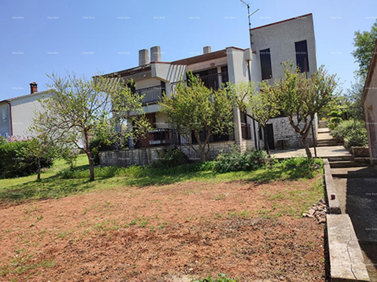 PULA – Škatari, družinska samostojna hiša z veliko parcelo