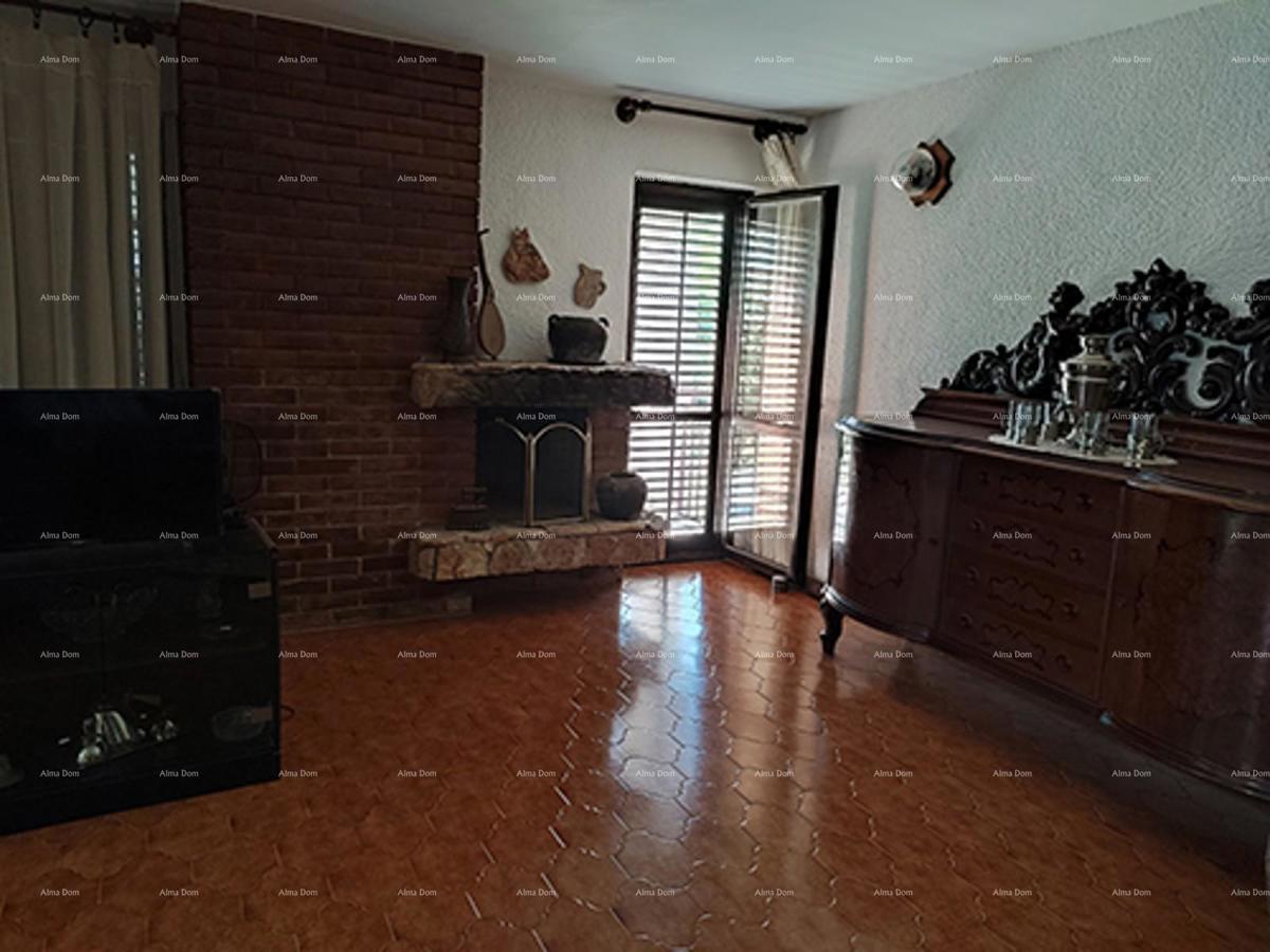 PULA – Škatari, družinska samostojna hiša z veliko parcelo