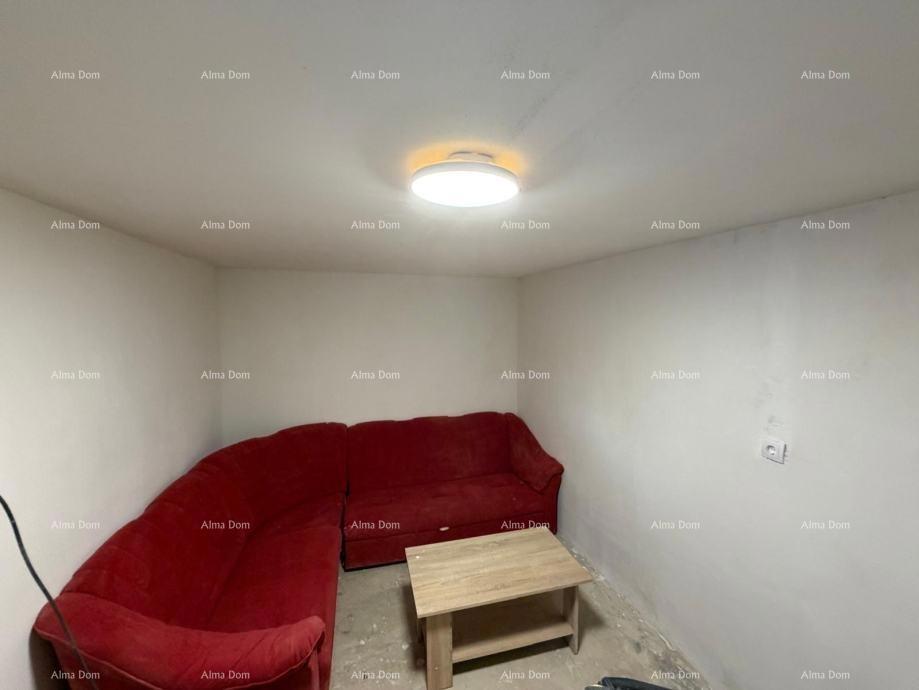 Prodaja kamene hiše, Kršan