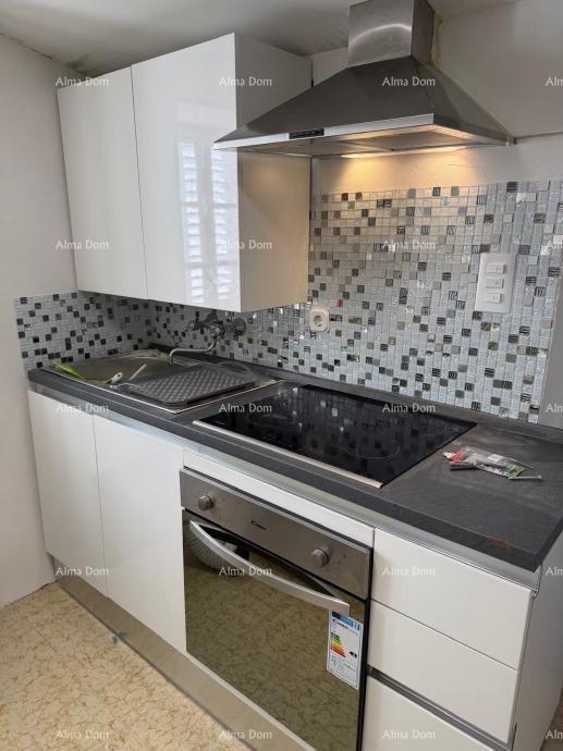 Prodaja kamene hiše, Kršan