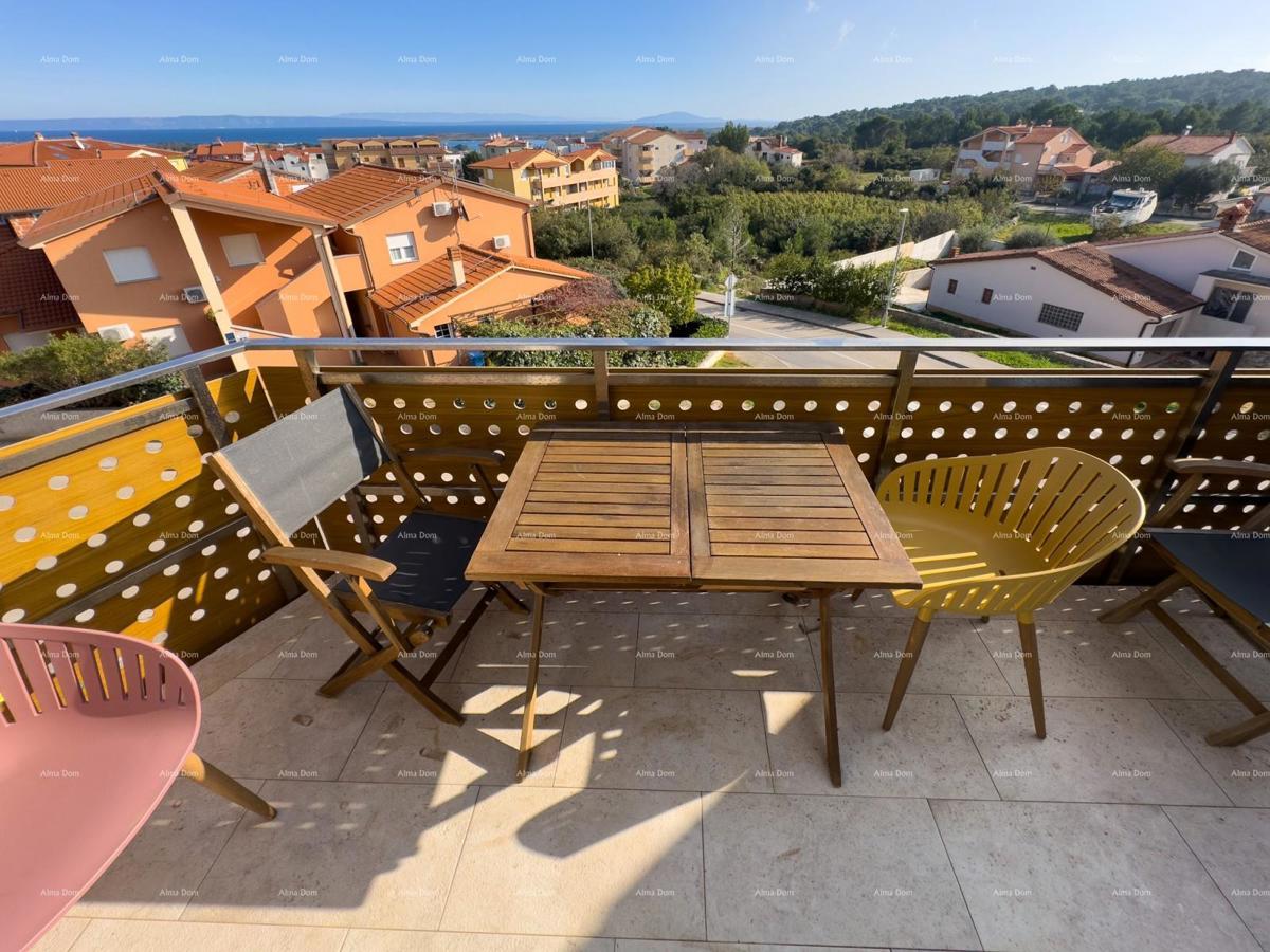 Prodajamo stanovanje s pogledom na morje!