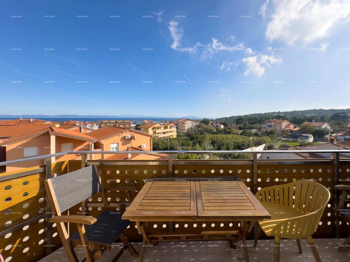 Prodajamo stanovanje s pogledom na morje!