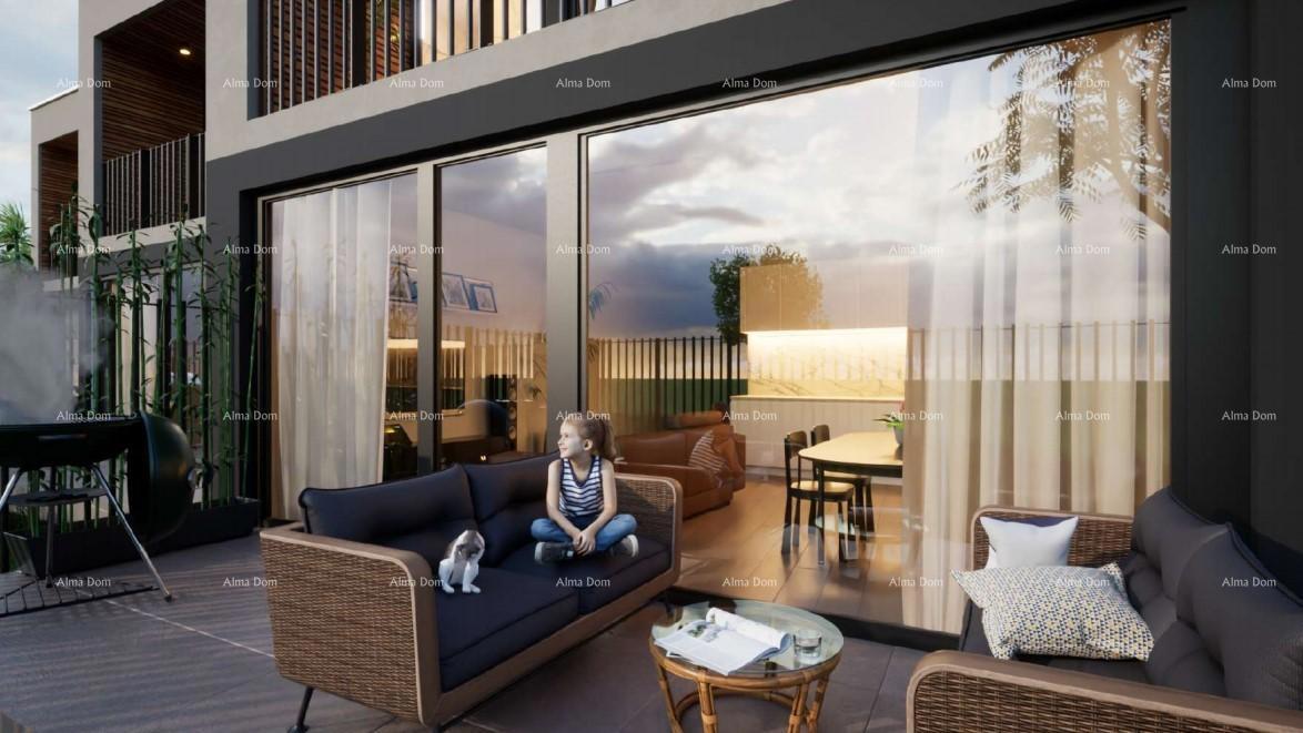 Luksuzno dvonadstropno stanovanje v gradnji v Mukalbi