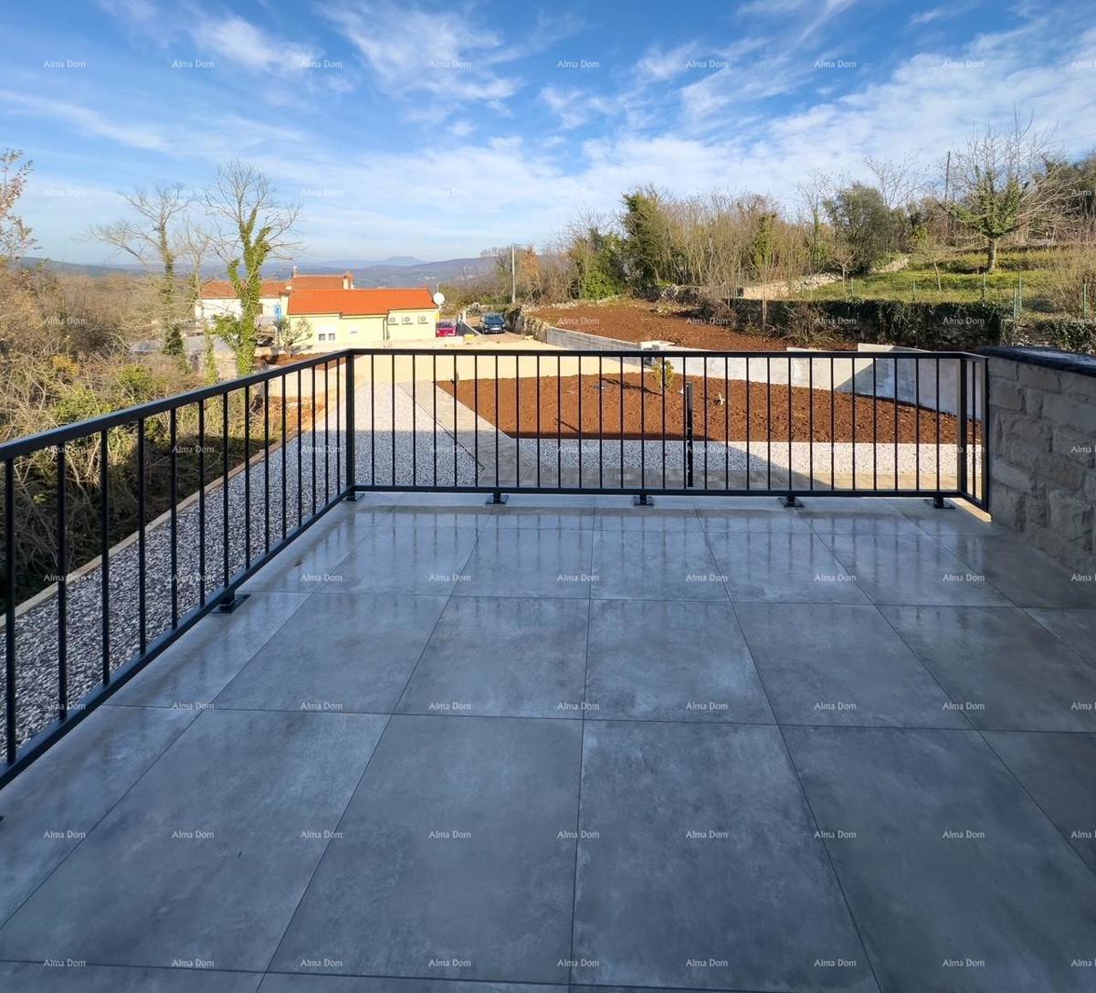 Prodaja novoizgrajene, moderno opremljene hiše s bazenom, Rakalj!