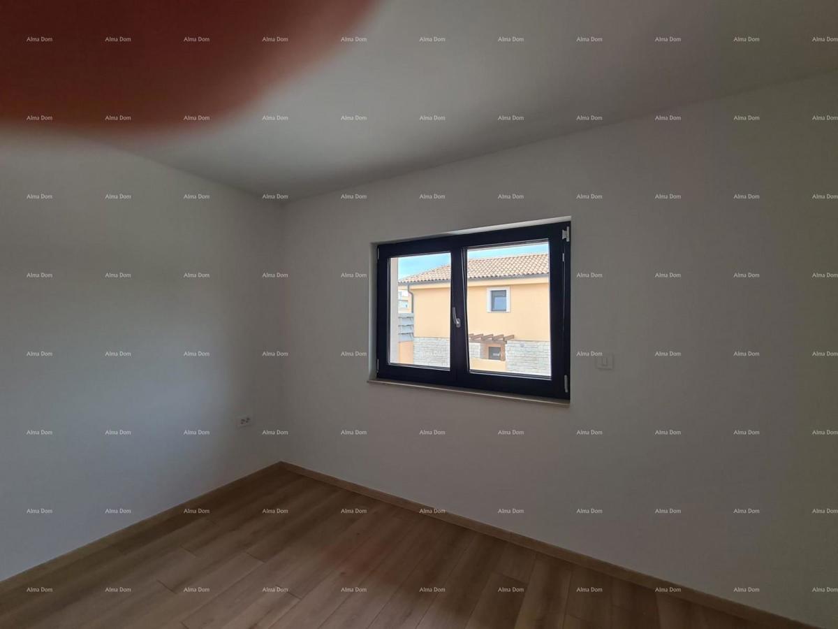 Hiša z bazenom za prodajo - Svetvinčenat