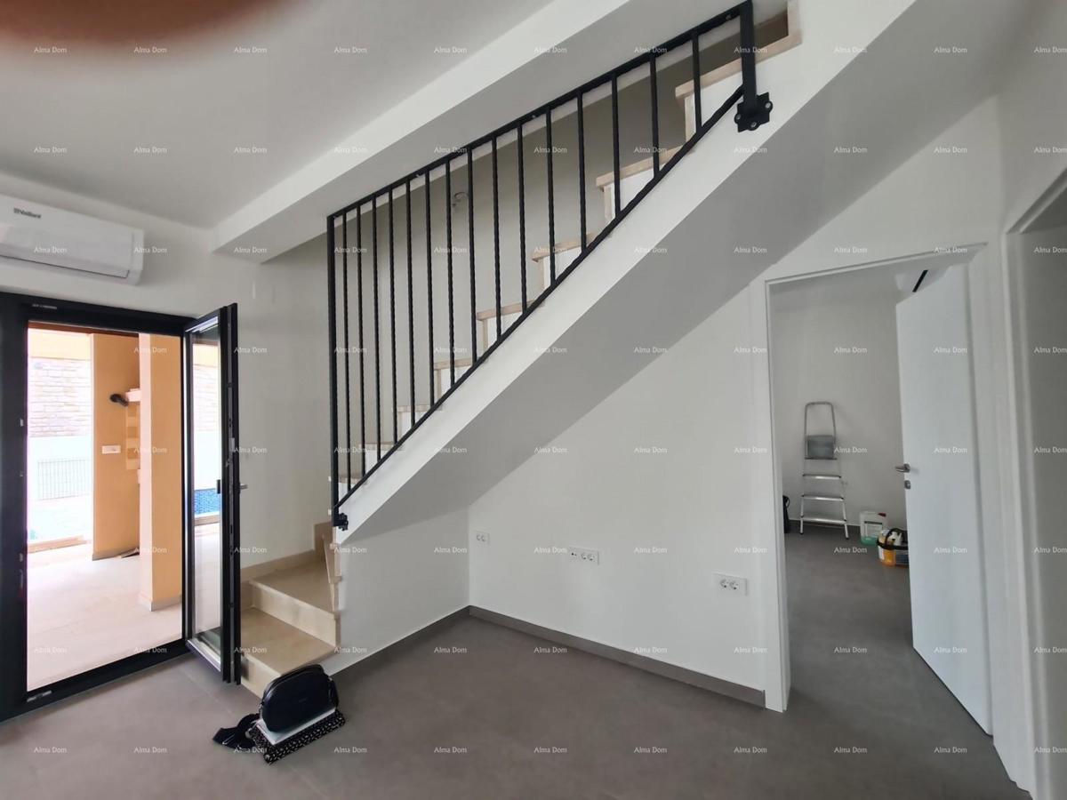 Hiša z bazenom za prodajo - Svetvinčenat