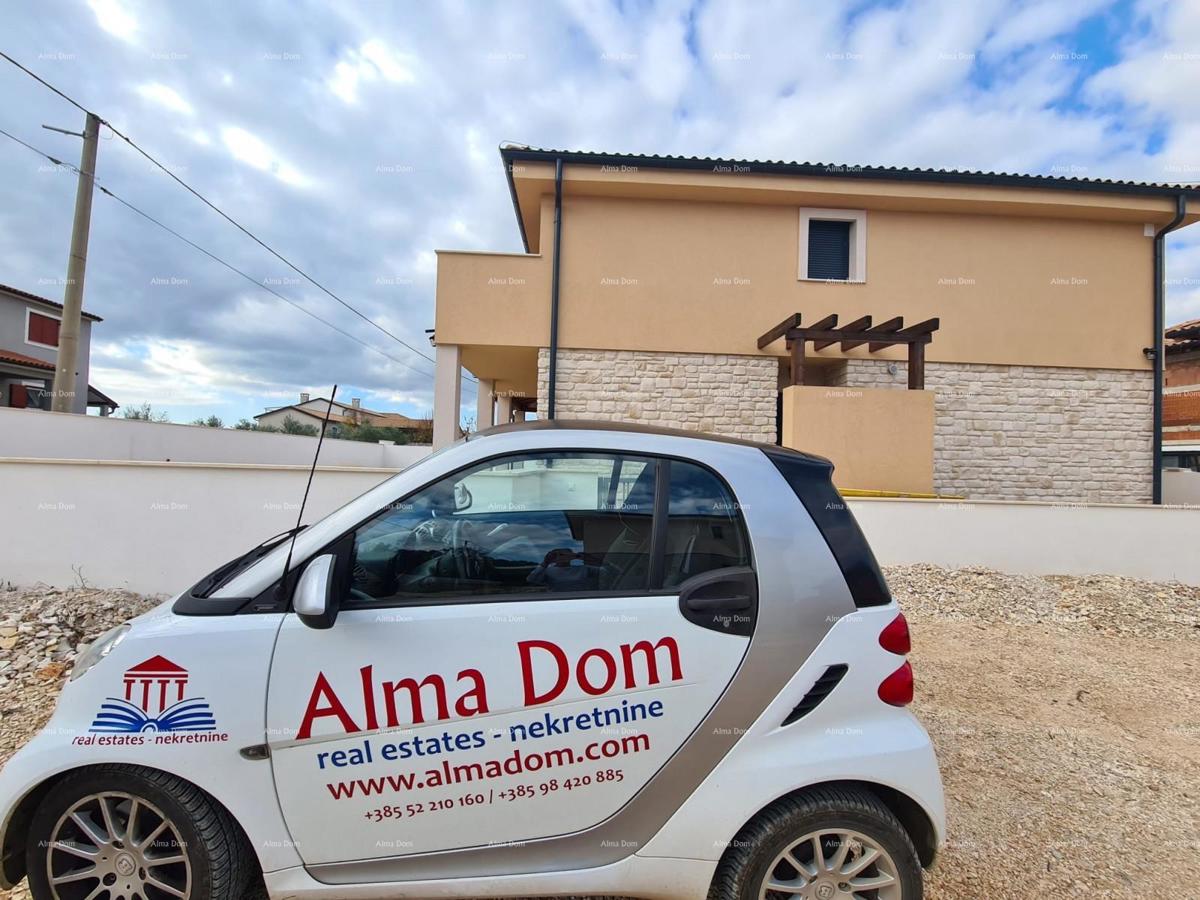 Hiša z bazenom za prodajo - Svetvinčenat