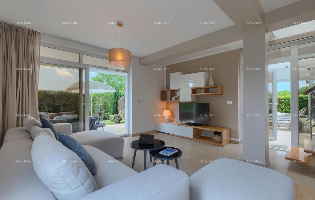 Žminj! Izjemna moderna vila, obkrožena nedotaknjeno naravo.