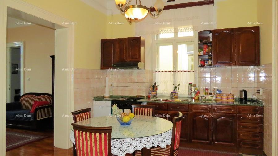 Stanovanje v Puli s 6 spalnicami!