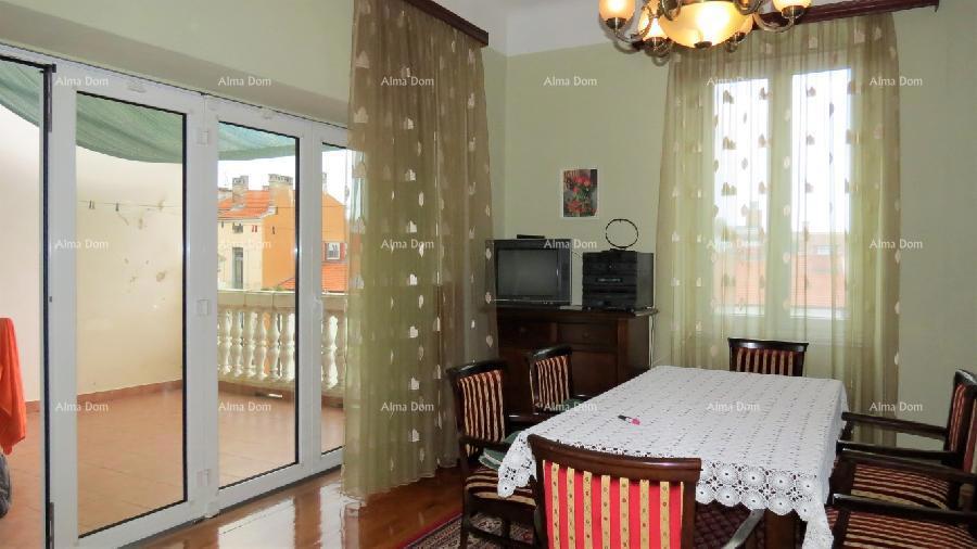 Stanovanje v Puli s 6 spalnicami!