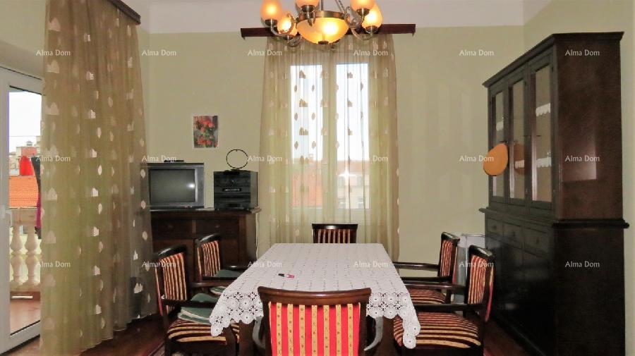 Stanovanje v Puli s 6 spalnicami!