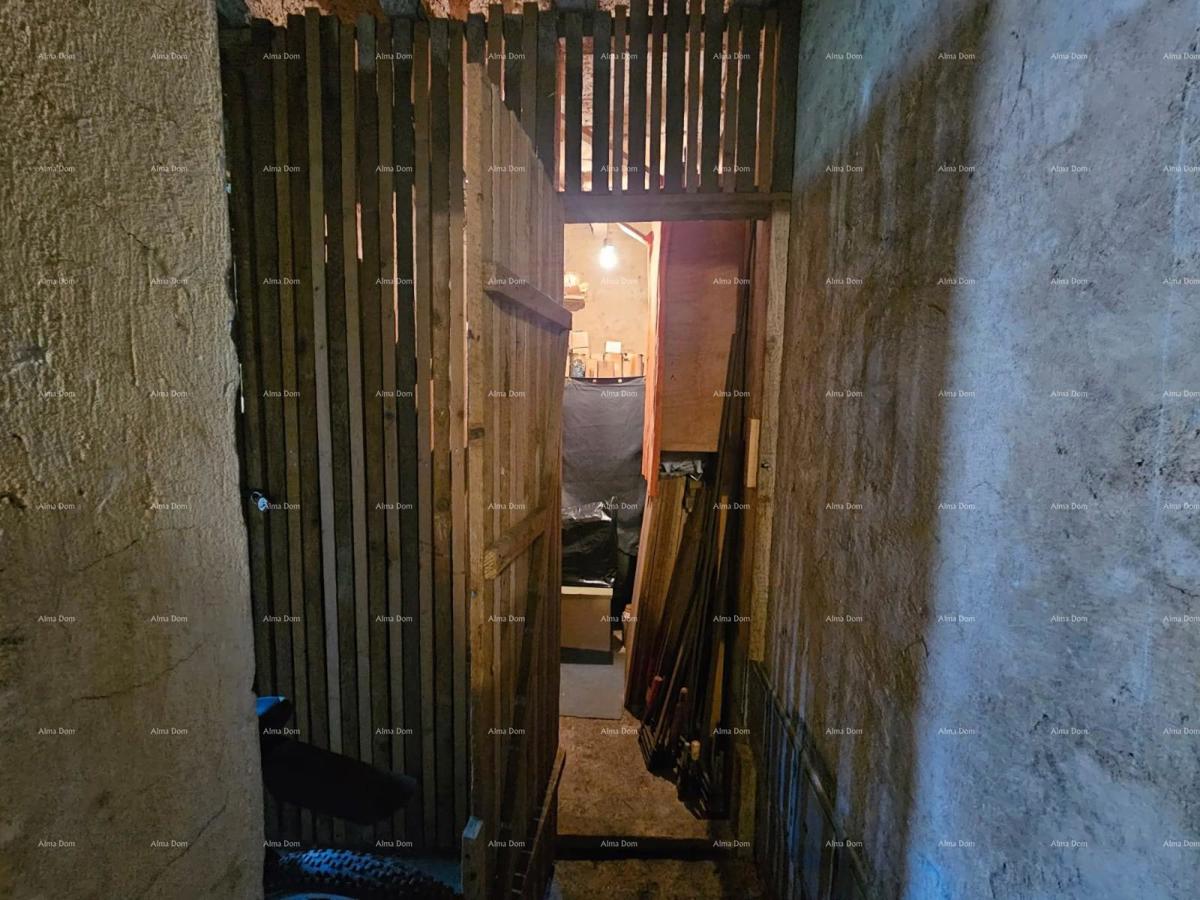 Prodaja - stan s dvema spalnicama na odlični lokaciji, Pula!