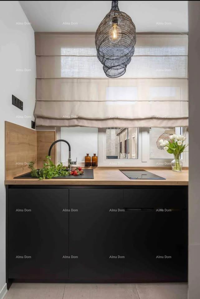 Prodaja dizajnerskega apartmaja v centru mesta