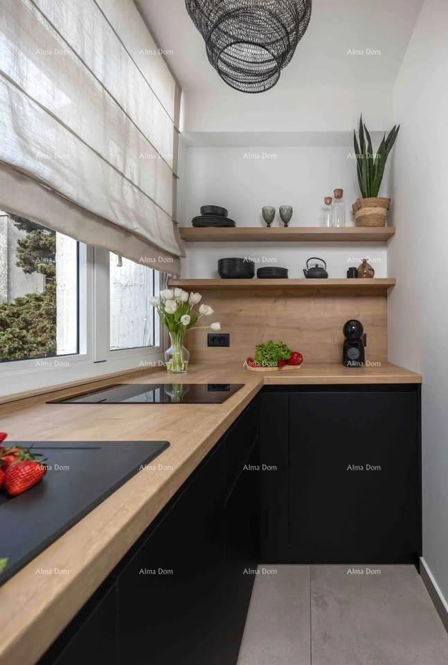 Prodaja dizajnerskega apartmaja v centru mesta