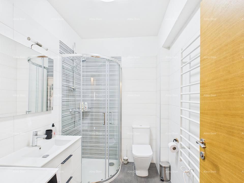 Pula – moderan, popolnoma opremljen stan 52m2 z velikim balkonom in parkiriščem