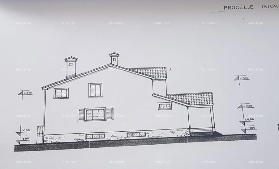 Prodamo hišo v Umagu