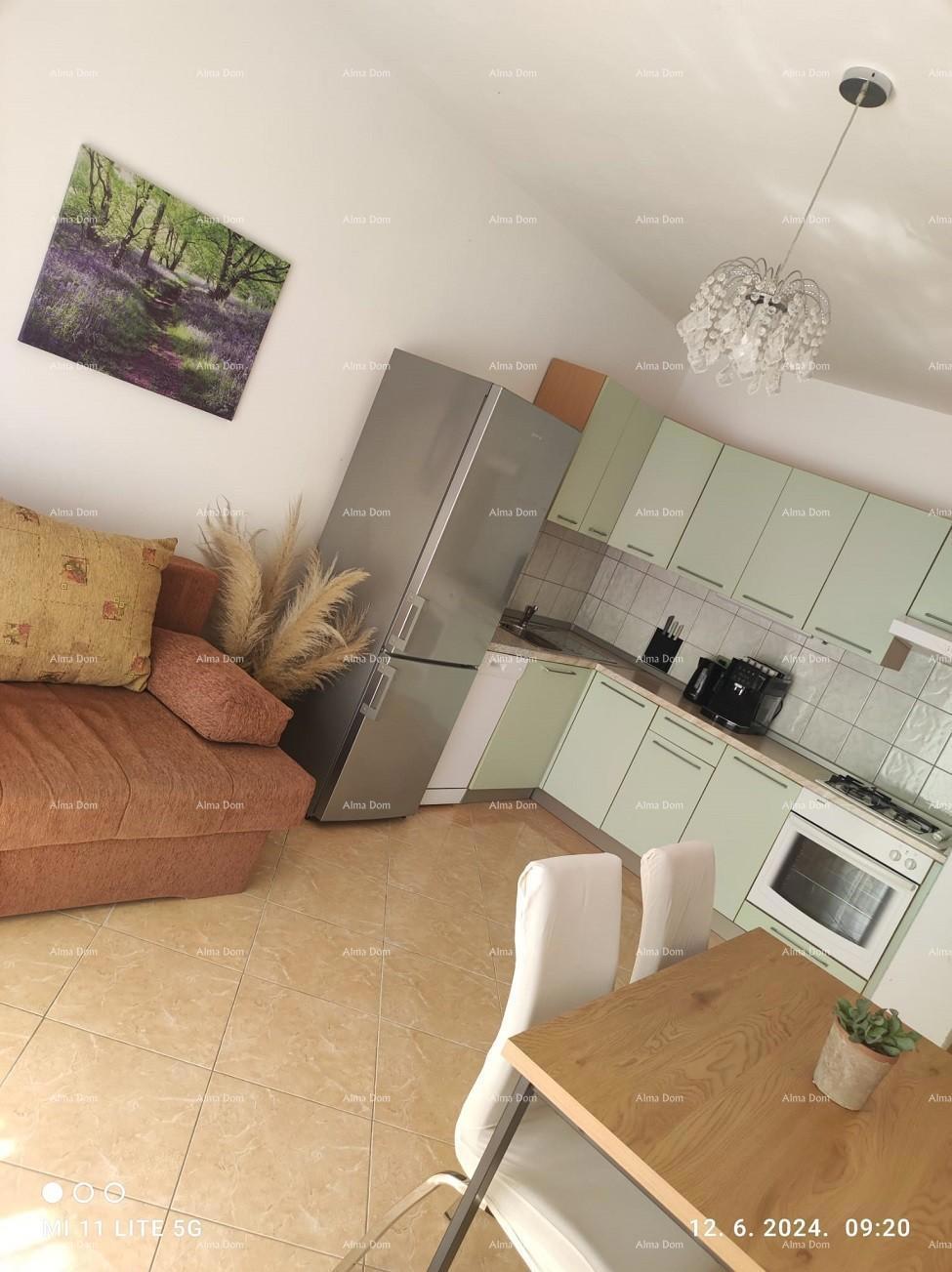 Apartmajska hiša s pogledom na morje