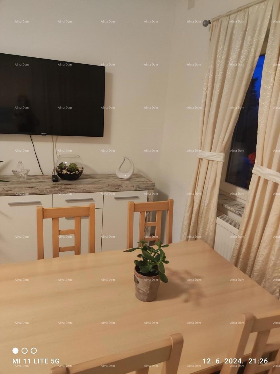 Apartmajska hiša s pogledom na morje