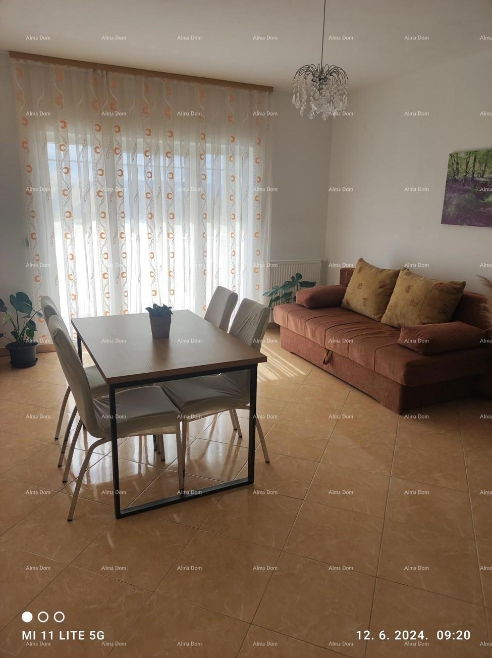 Apartmajska hiša s pogledom na morje