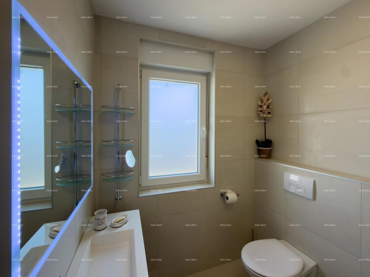 Prodaja atraktivne kuće v Premanturi z razgledom na morje