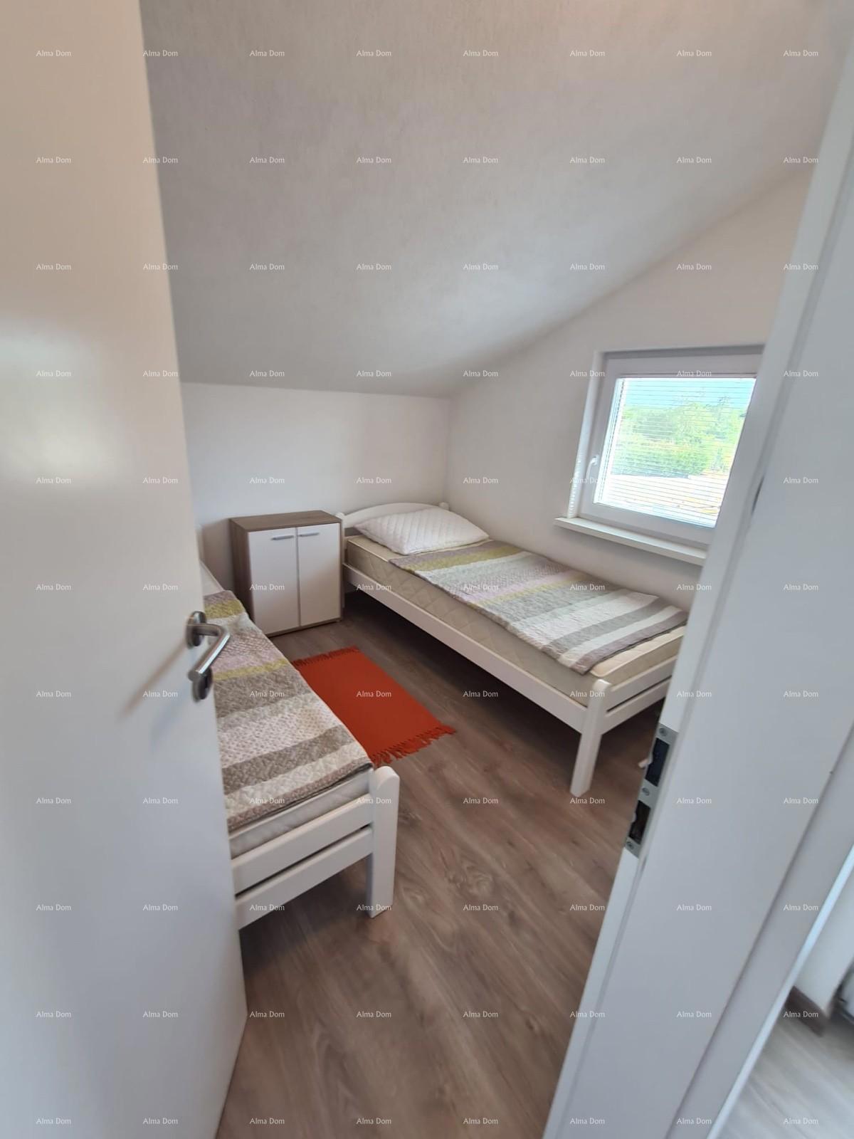 PEROJ, Stan na zgornjem nadstropju, blizu morja