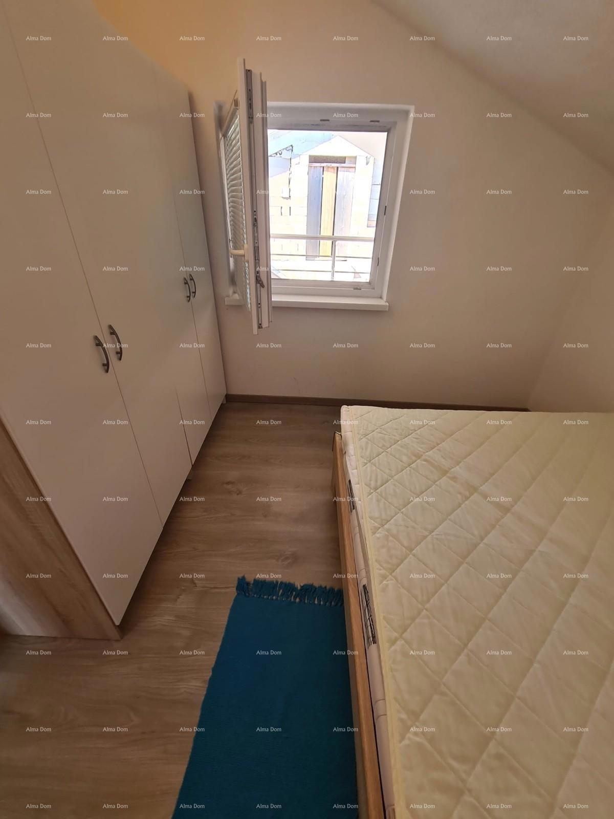 PEROJ, Stan na zgornjem nadstropju, blizu morja