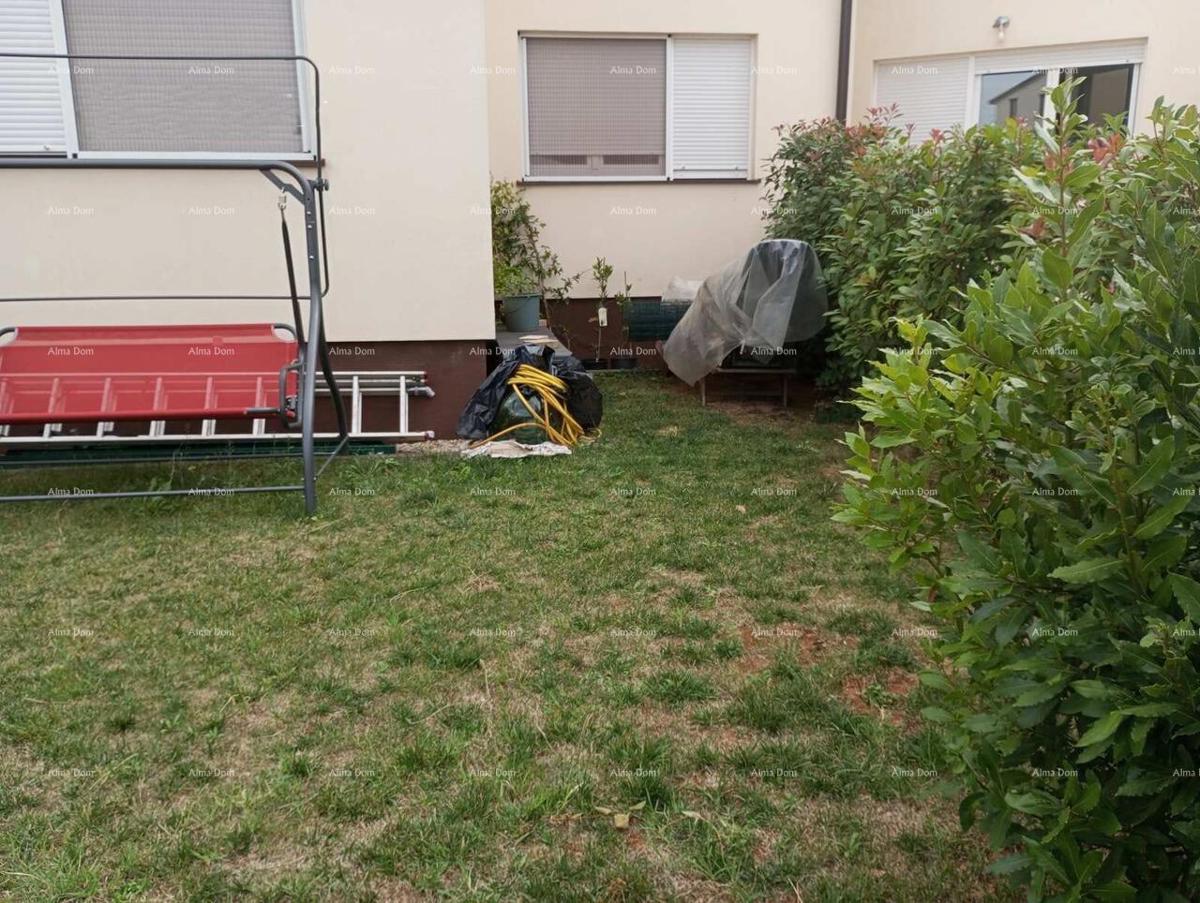 Stan v pritličju z velikim vrtom – Tar