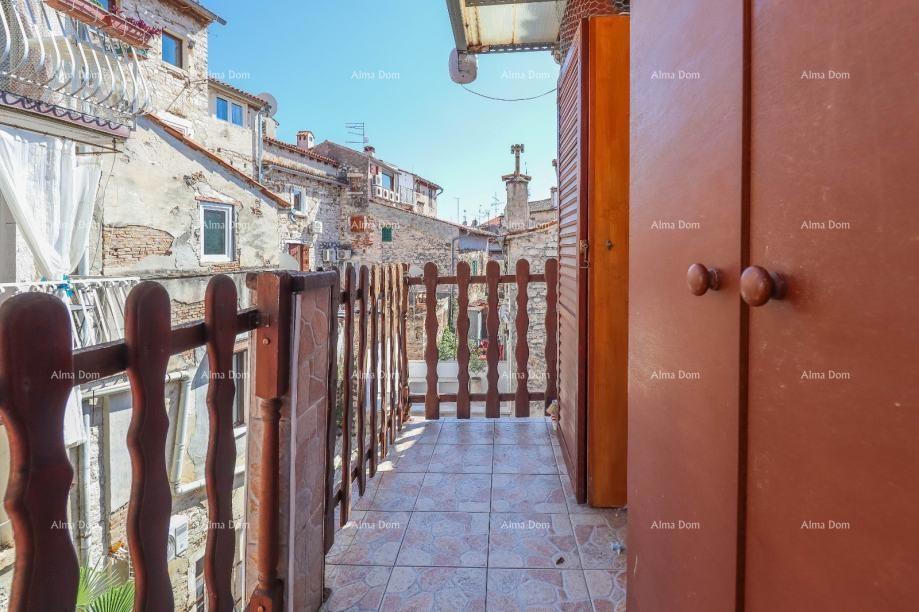 Prekrasen stan v Rovinju – 55 m², dvonadstropen, s pogledom na staro mesto